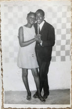 Load image into Gallery viewer, Malick Sidibé - Chemise - Les Confrères Le 28-3-1970