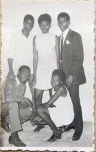 Load image into Gallery viewer, Malick Sidibé - Chemise - Les Confrères Le 28-3-1970