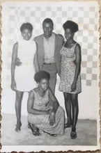 Load image into Gallery viewer, Malick Sidibé - Chemise - Les Confrères Le 28-3-1970