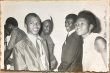 Load image into Gallery viewer, Malick Sidibé - Chemise - Les Confrères Le 28-3-1970