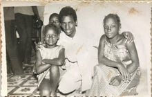 Load image into Gallery viewer, Malick Sidibé - Chemise - Les suprêmes à Médine 13-1-67