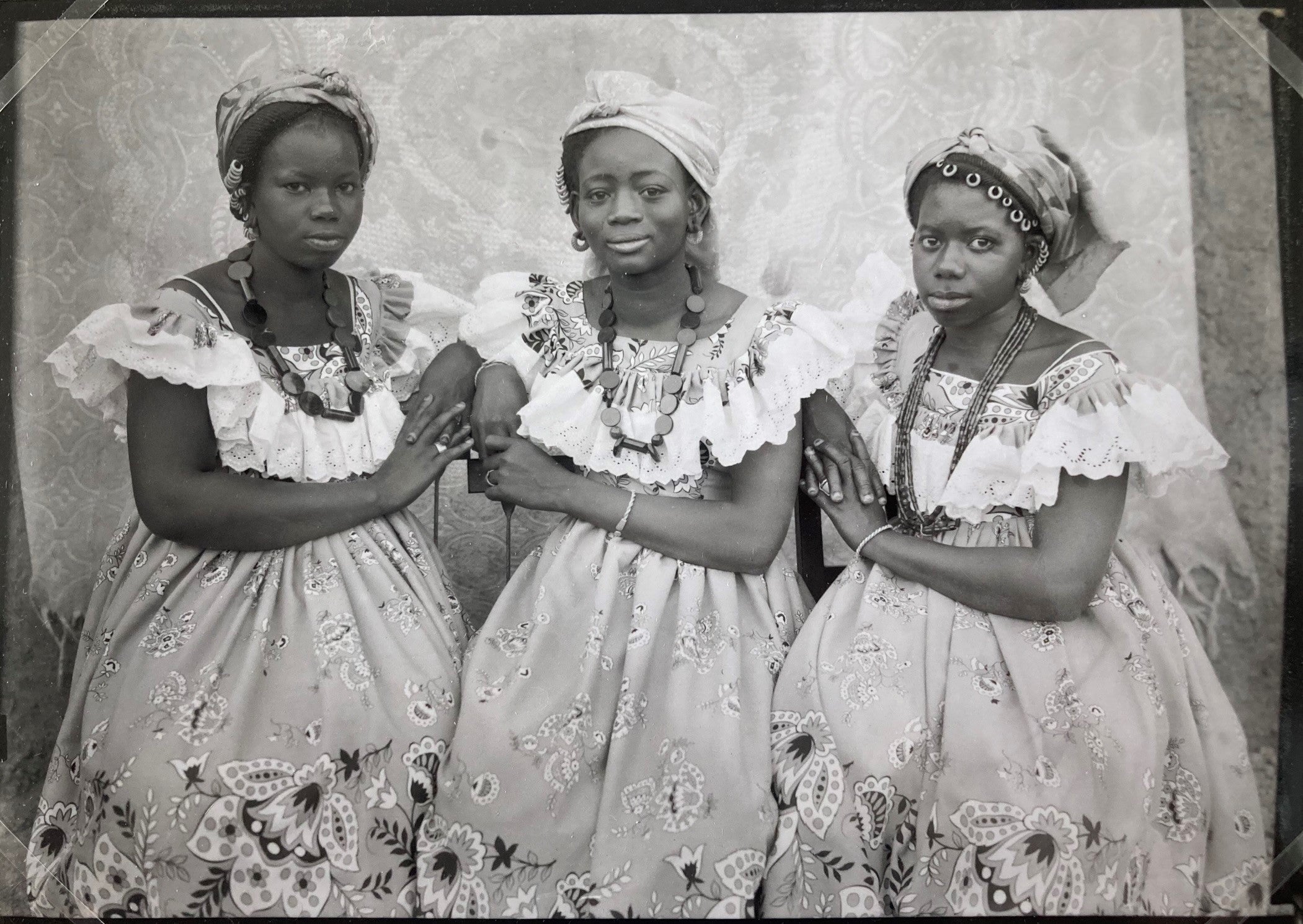Seydou Keita - Three young women in camisoles, white dresses with flow –  PARIS AFRICA GALLERY